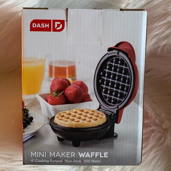 Dash Mini 4" Waffle Maker Non Stick 350 Watts Red Brand New! - Picture 3 of 6